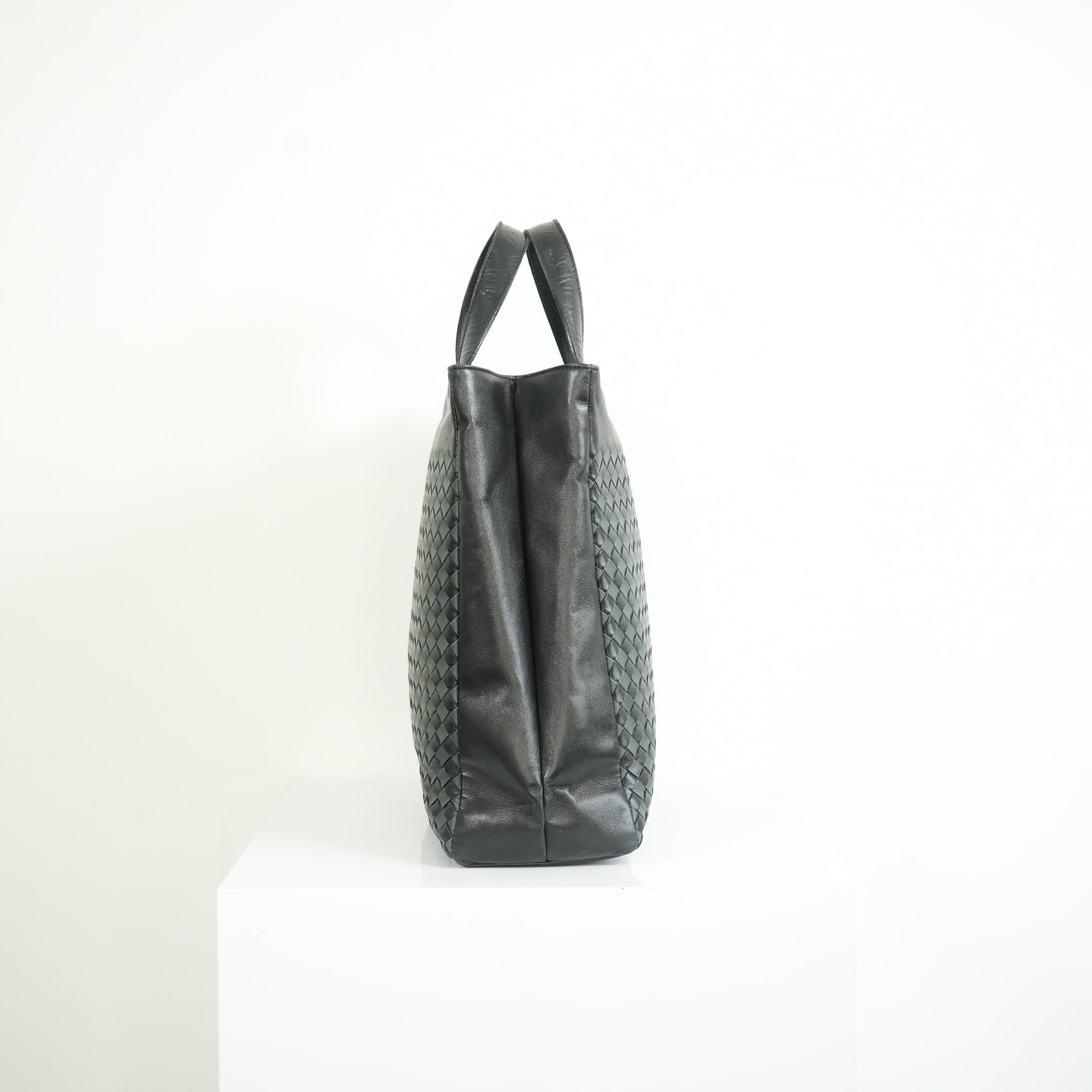 Bottega Veneta Intrecciato Black and Grey Leather Tote Bag