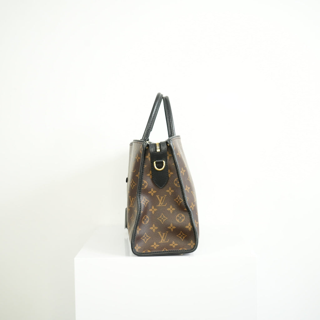 Louis Vuitton Popincourt MM Monogram Bag w/ Gold Padlock full set