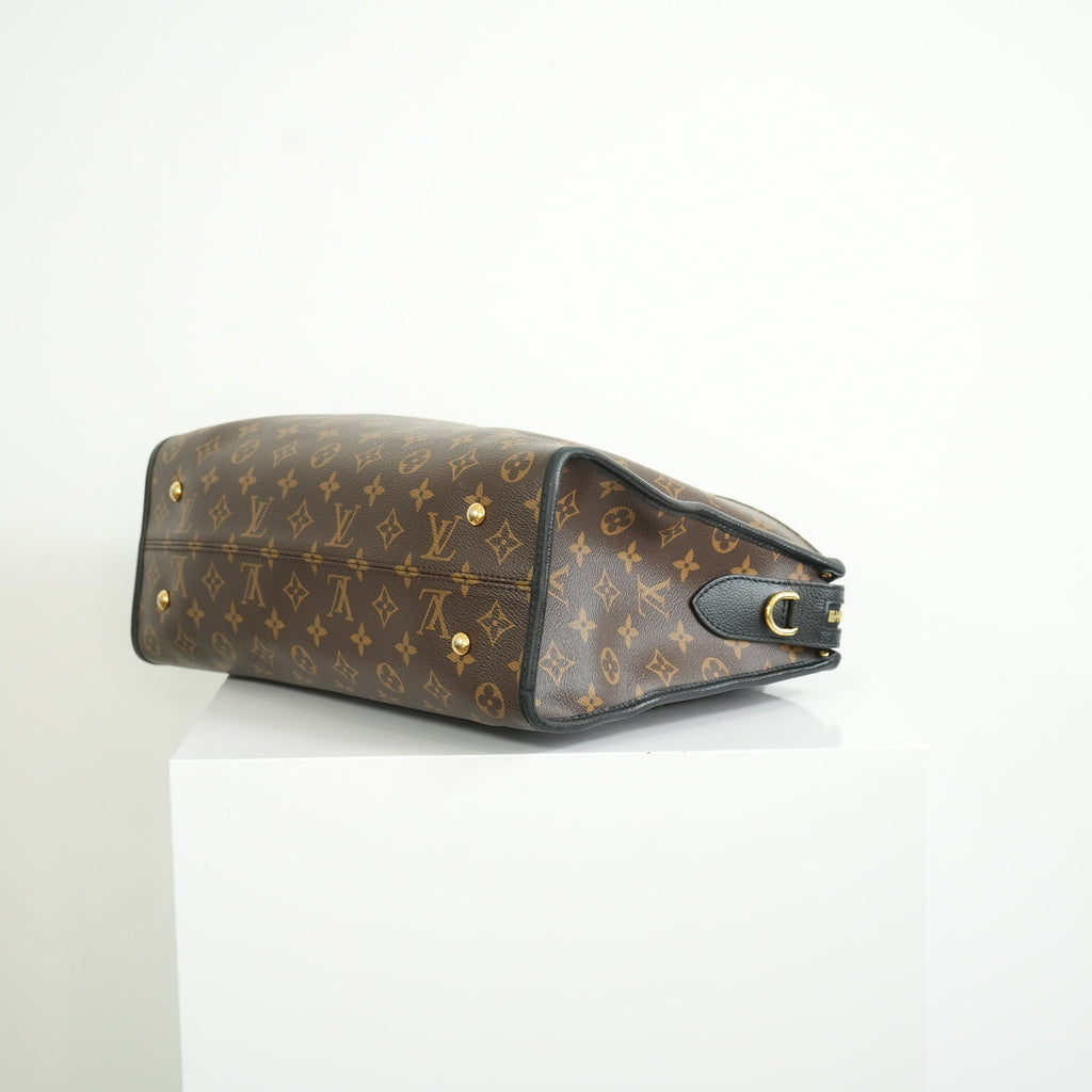 Louis Vuitton Popincourt MM Monogram Bag w/ Gold Padlock full set