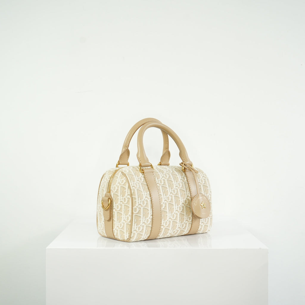 Dior Oblique Chambray Groove 17 Bag, Full set (beige color)