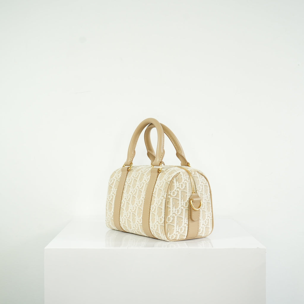 Dior Oblique Chambray Groove 17 Bag, Full set (beige color)