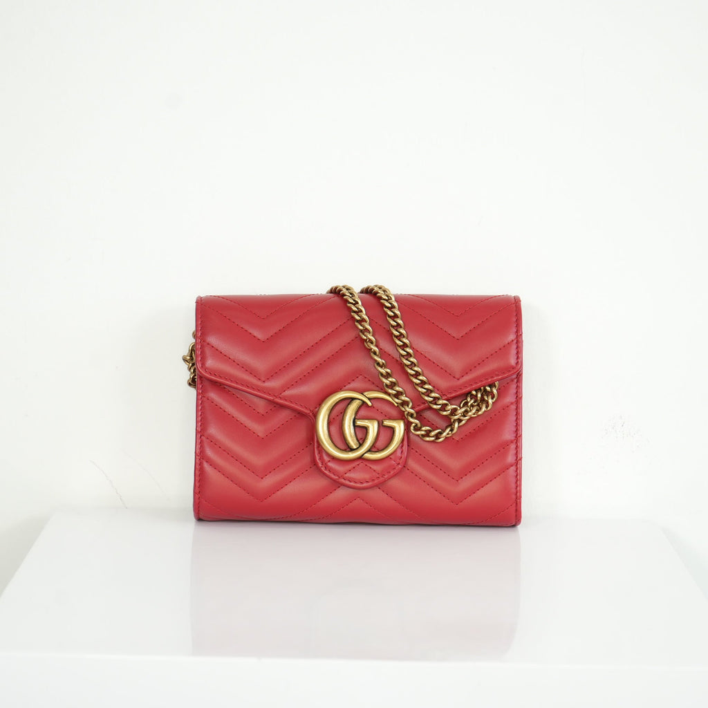 Gucci Marmont Matelasse WOC red