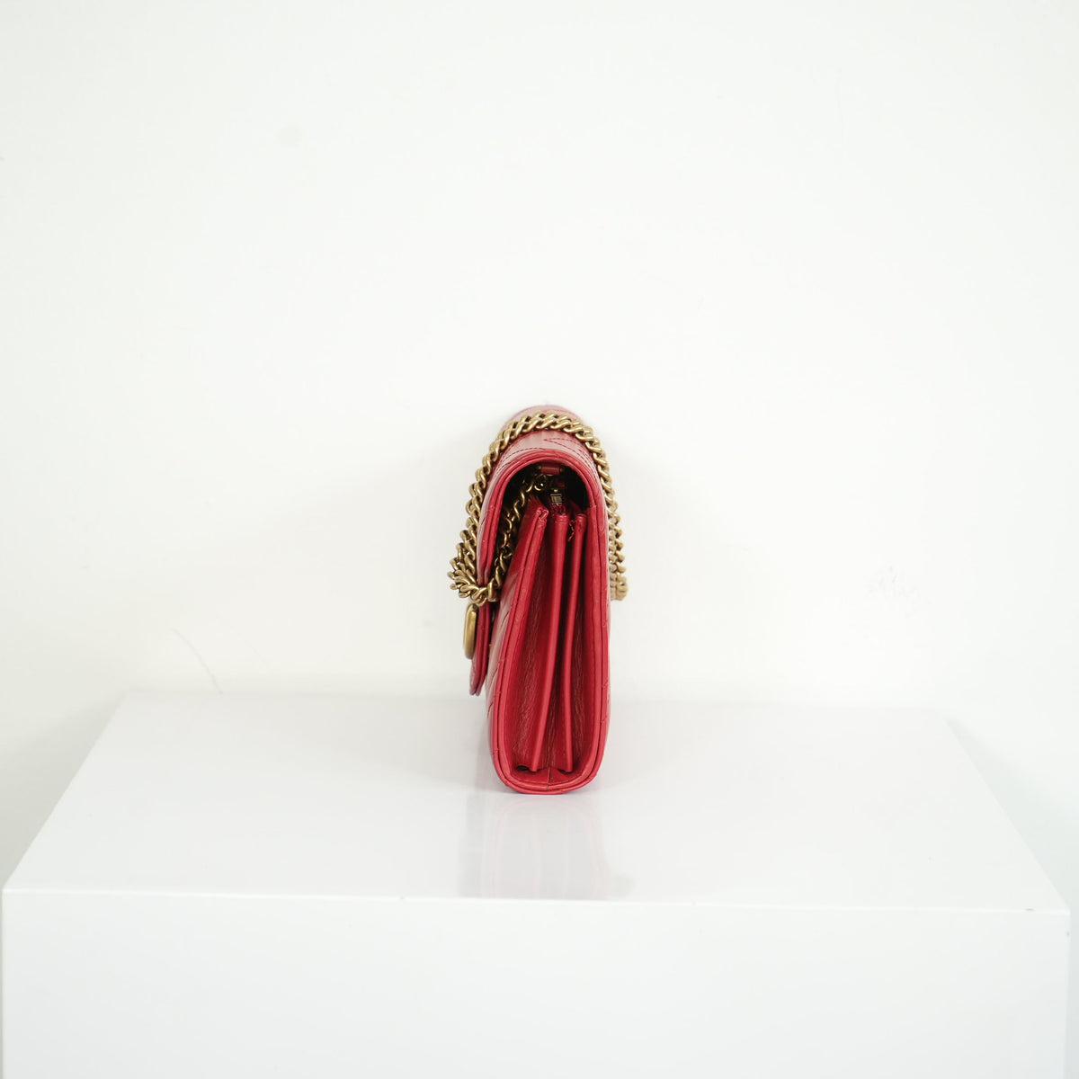 Gucci Marmont Matelasse WOC red
