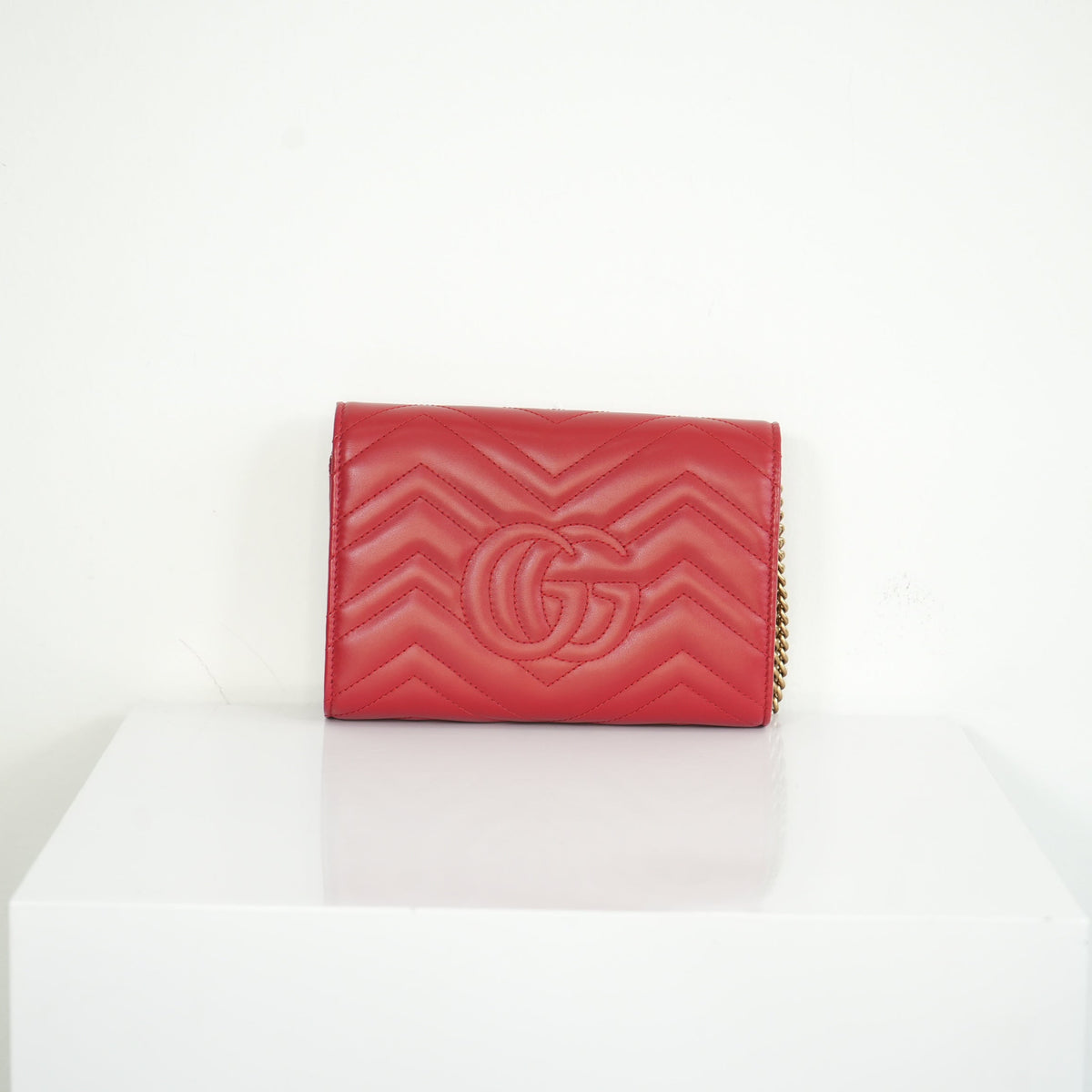 Gucci Marmont Matelasse WOC red