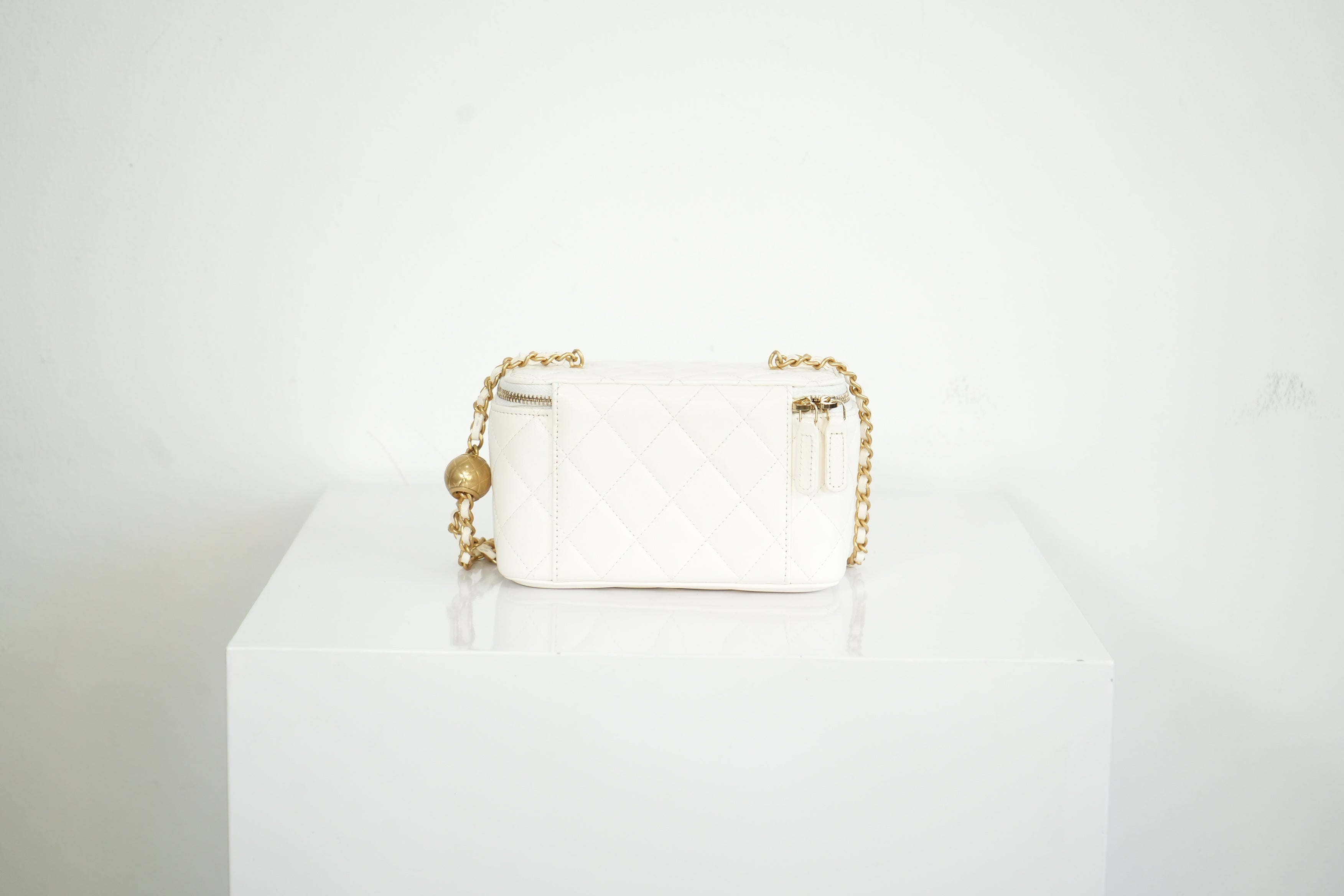 Chanel White Quilted Lambskin Leather Vanity with Dust Bag
