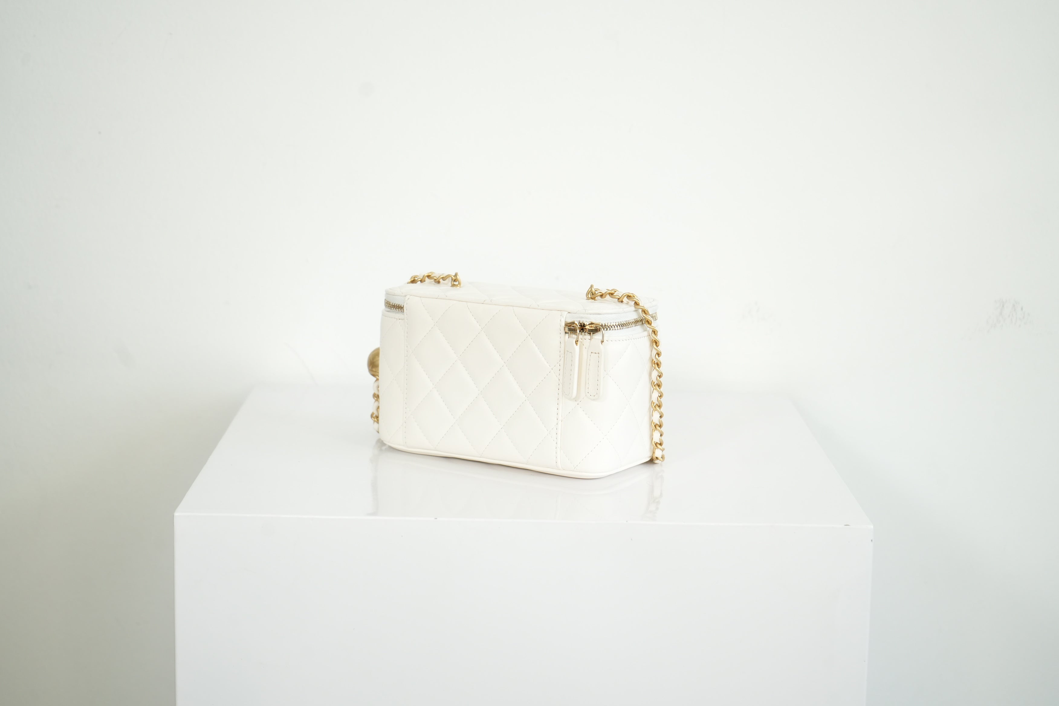 Chanel White Quilted Lambskin Leather Vanity with Dust Bag