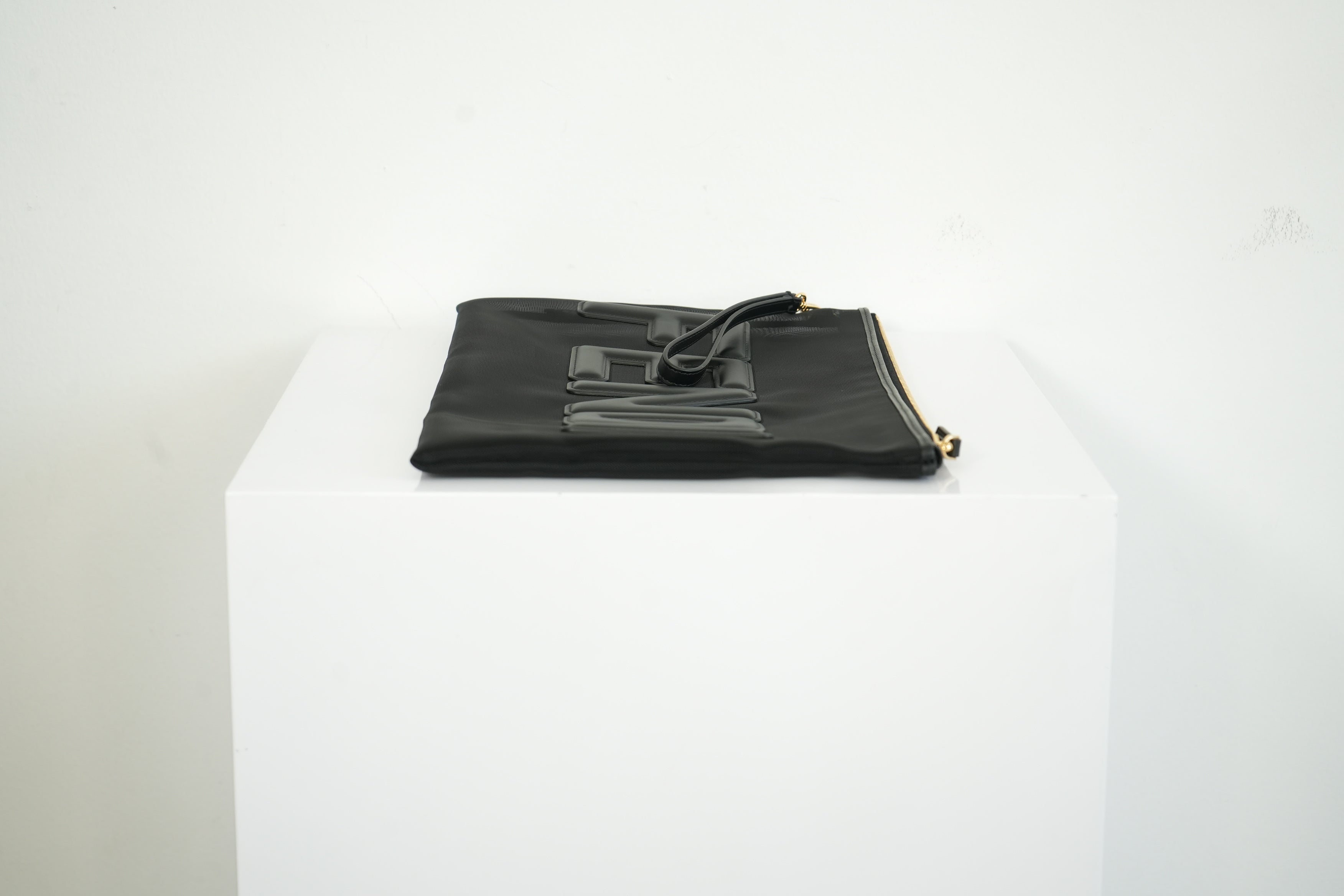 Fendi FF Light Mesh Pouch (dustbag)