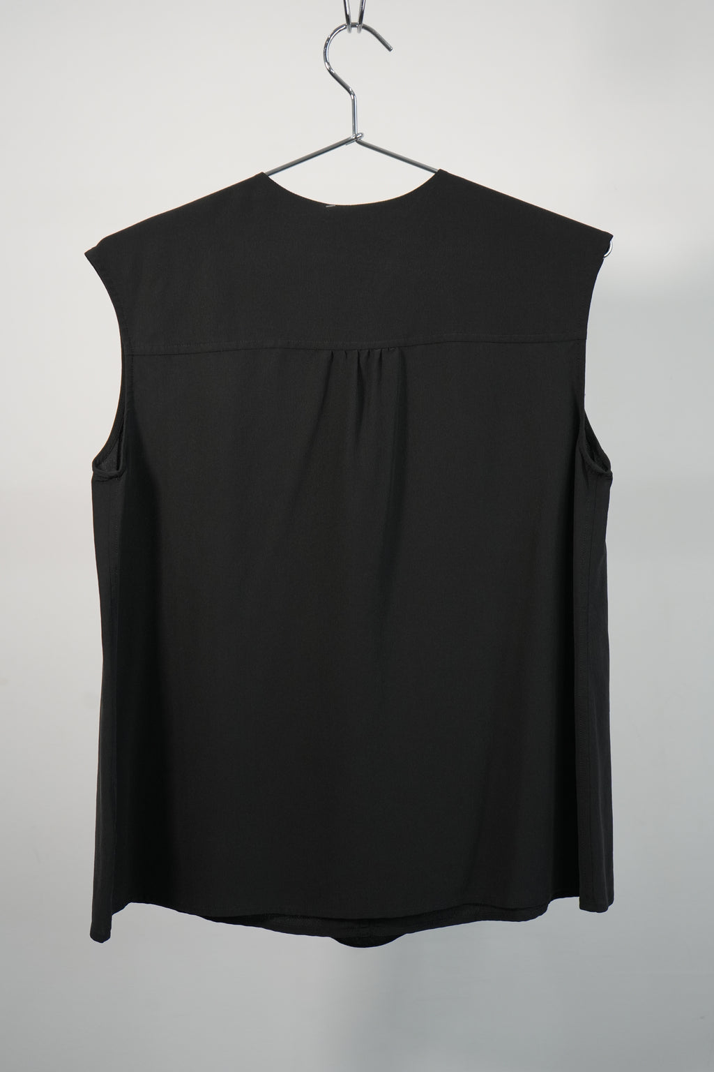Hermès Black Silk Sleeveless Blouse Made in France