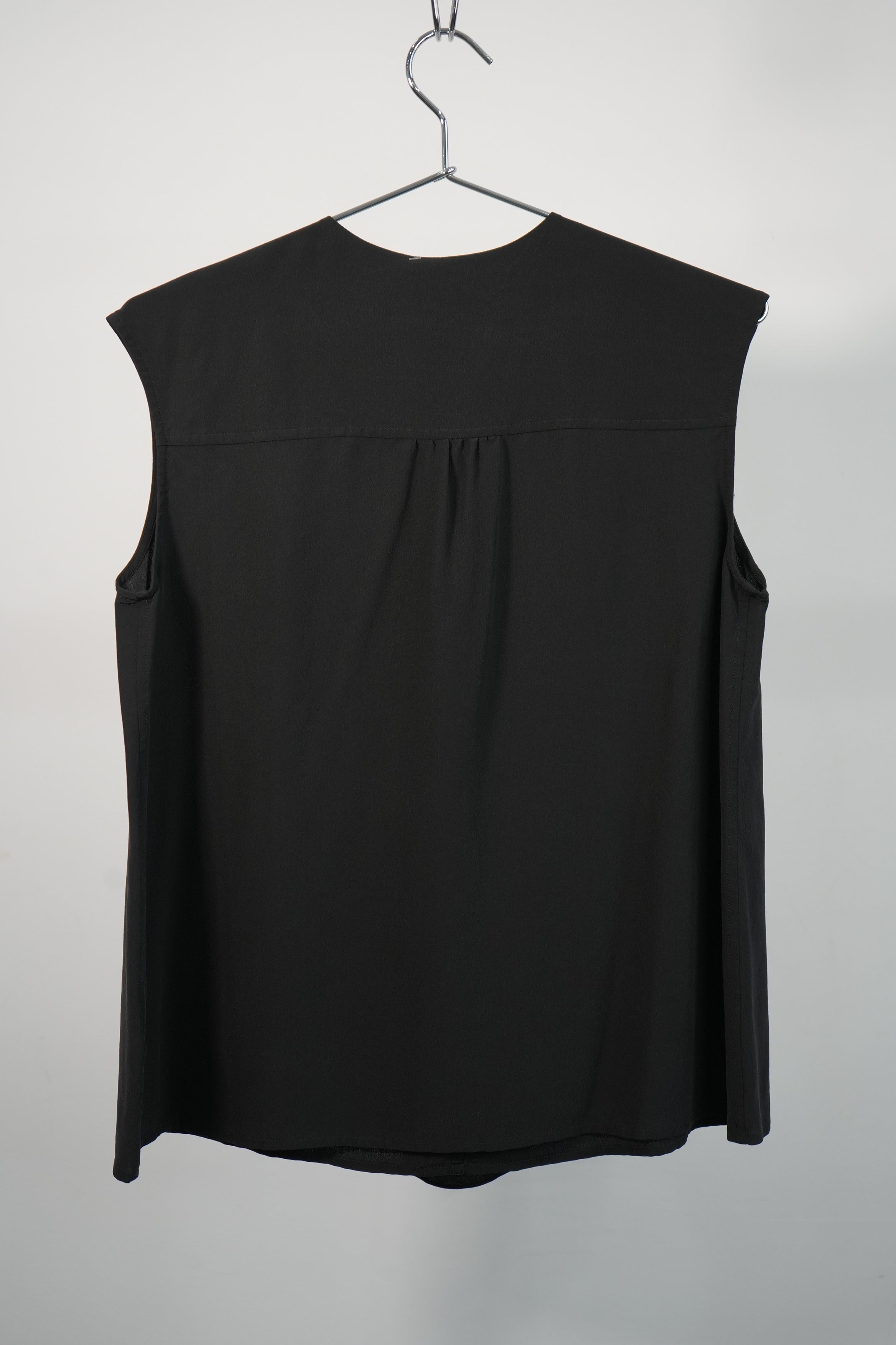 Hermès Black Silk Sleeveless Blouse Made in France
