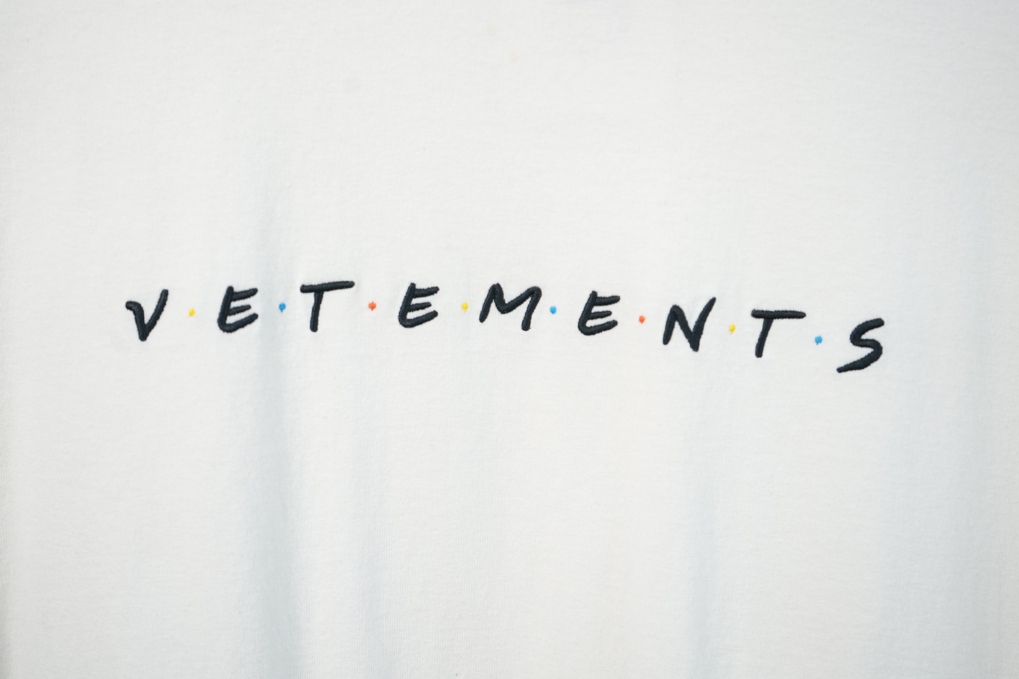 Vetements Garderobe Collection Vetements Friends Logo Tee Shirt White