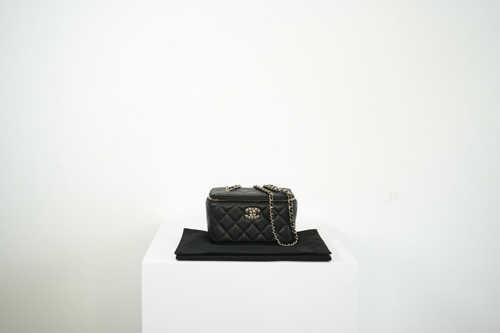 SF EXCLUSIVE: Chanel Black Caviar Vanity (Jewel CC Logo) Full Set