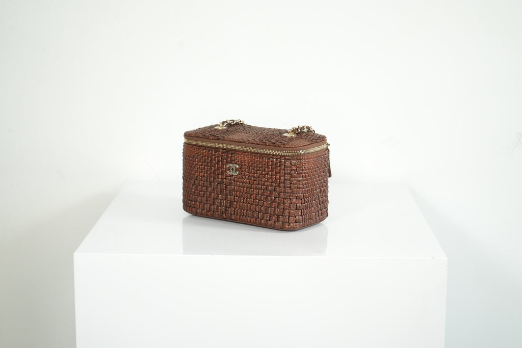 Chanel Classic brown raffia Vanity with chain (full set)