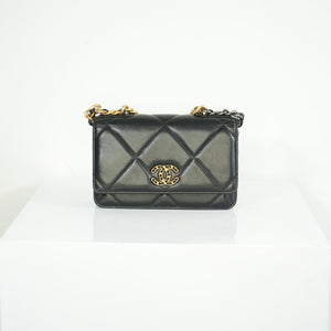 Chanel 19 Black Quilted Lambskin Wallet On Chain