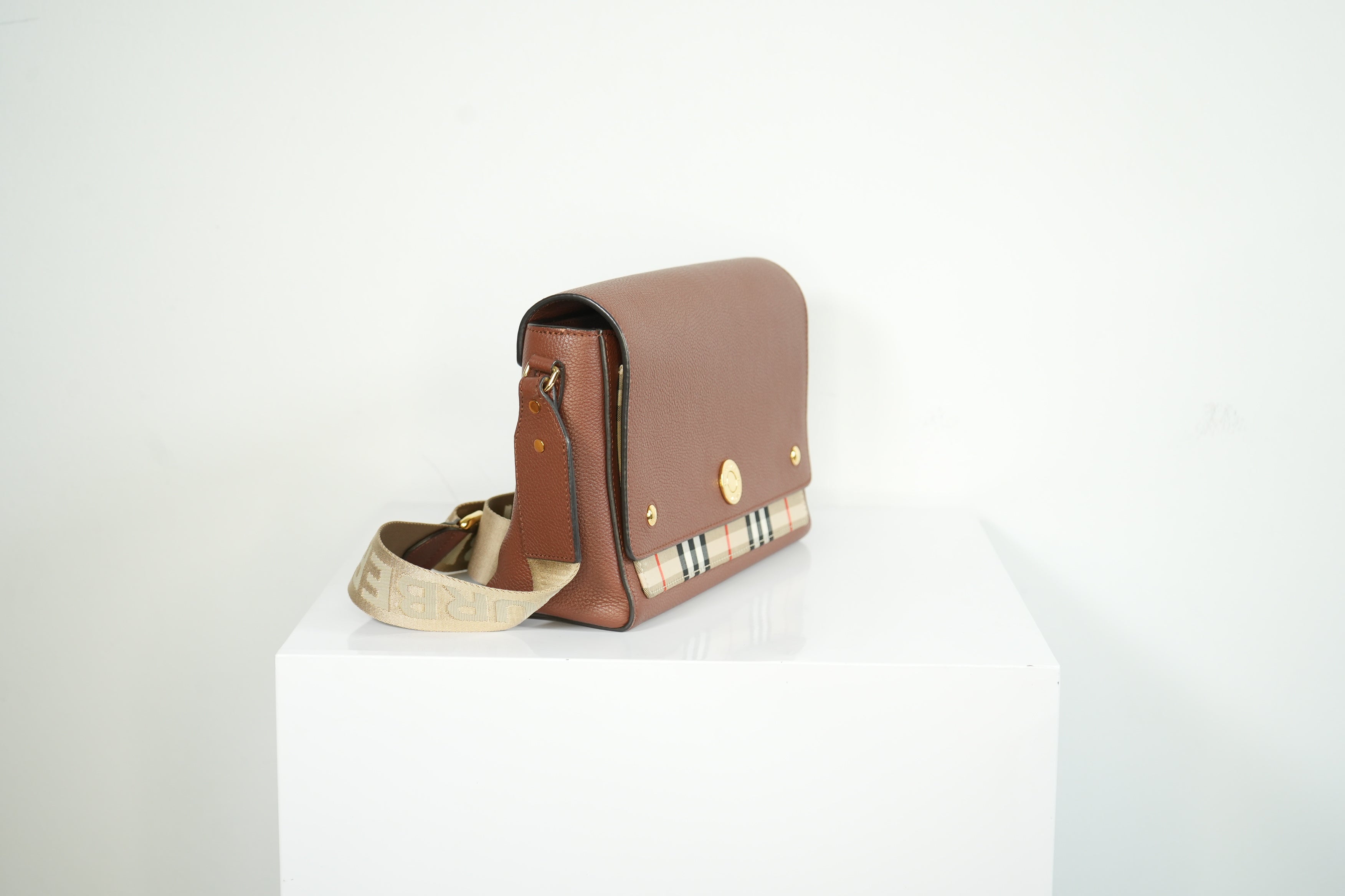 Burberry Tan Calfskin Vintage check note