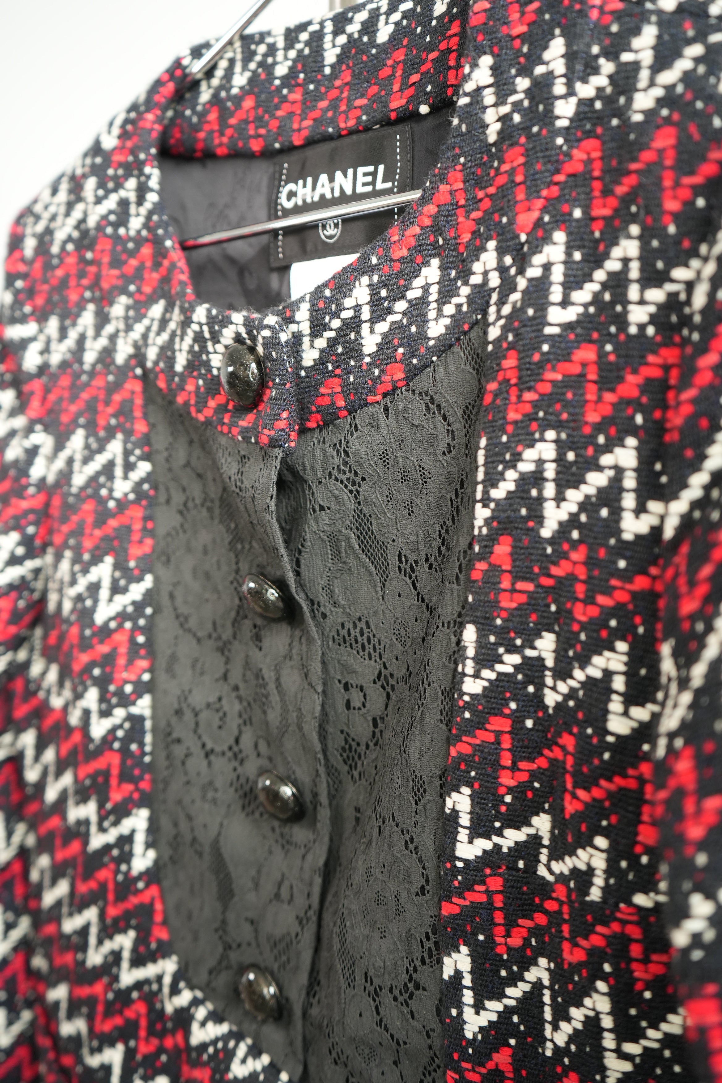 Chanel Zigzag Tweed Lace Panel Collarless Jacket Size 38