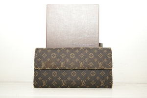 Louis Vuitton Brown Mini Lin Porte Tresor International Wallet