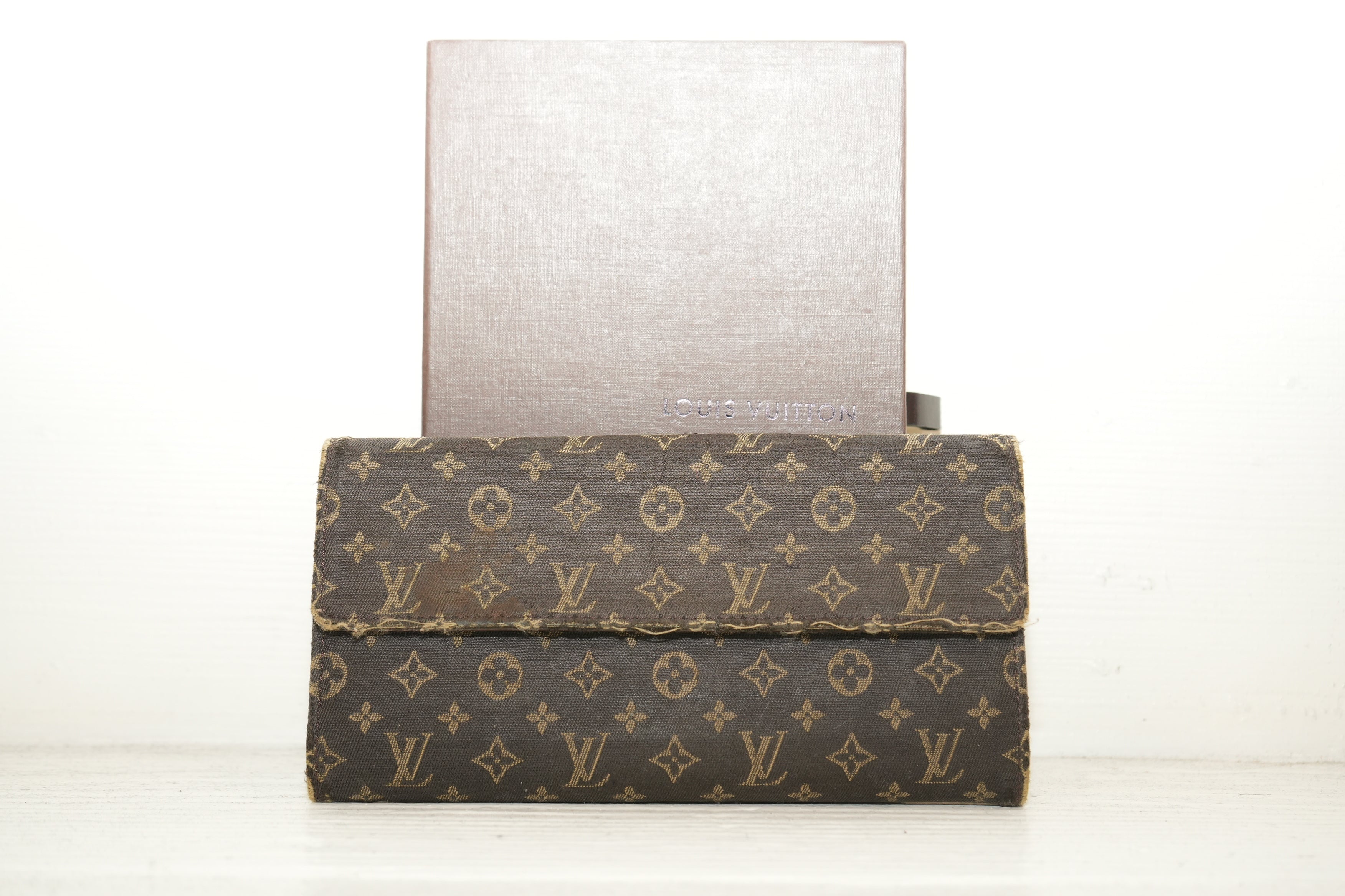 Louis Vuitton Brown Mini Lin Porte Tresor International Wallet