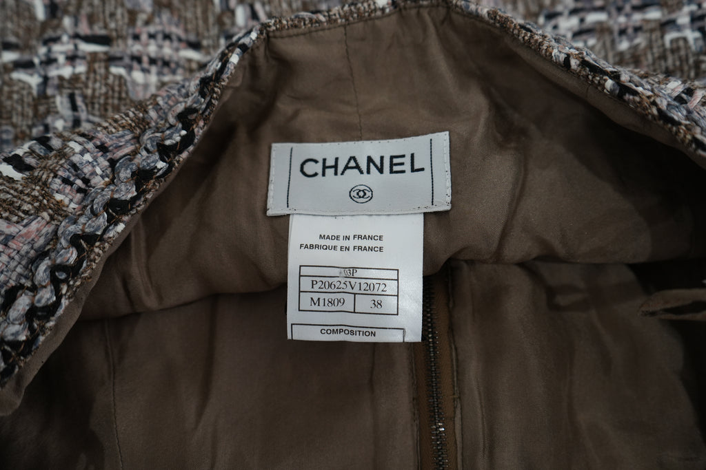 Vintage Chanel Fantasy Tweed A-Line Skirt Beige Cream Size 38