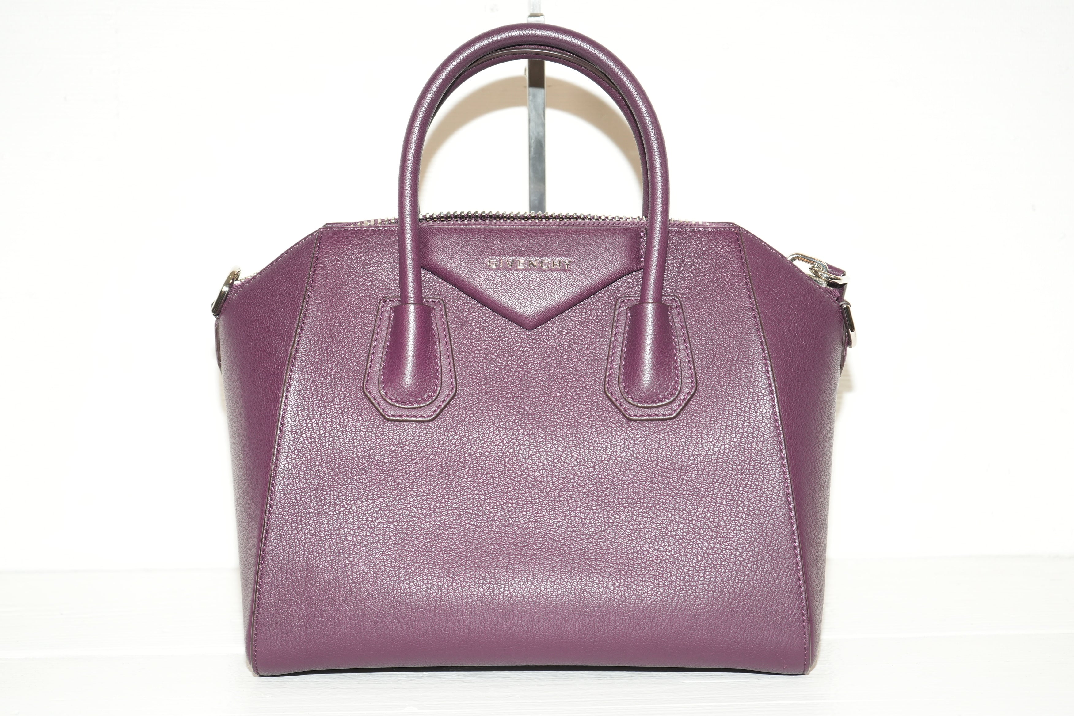 SF EXCLUSIVE: Givenchy Small Antigona Bag Purple Sugar Leather Top Handle Satchel
