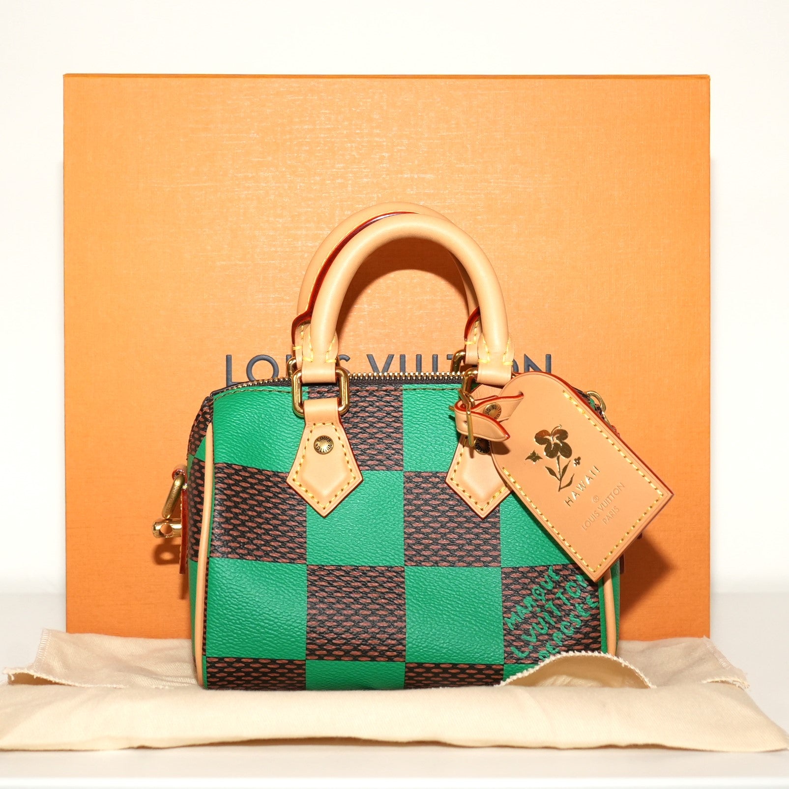 SF EXCLUSIVE: Louis Vuitton Green Damier Canvas Speedy 18 Bandouliere
