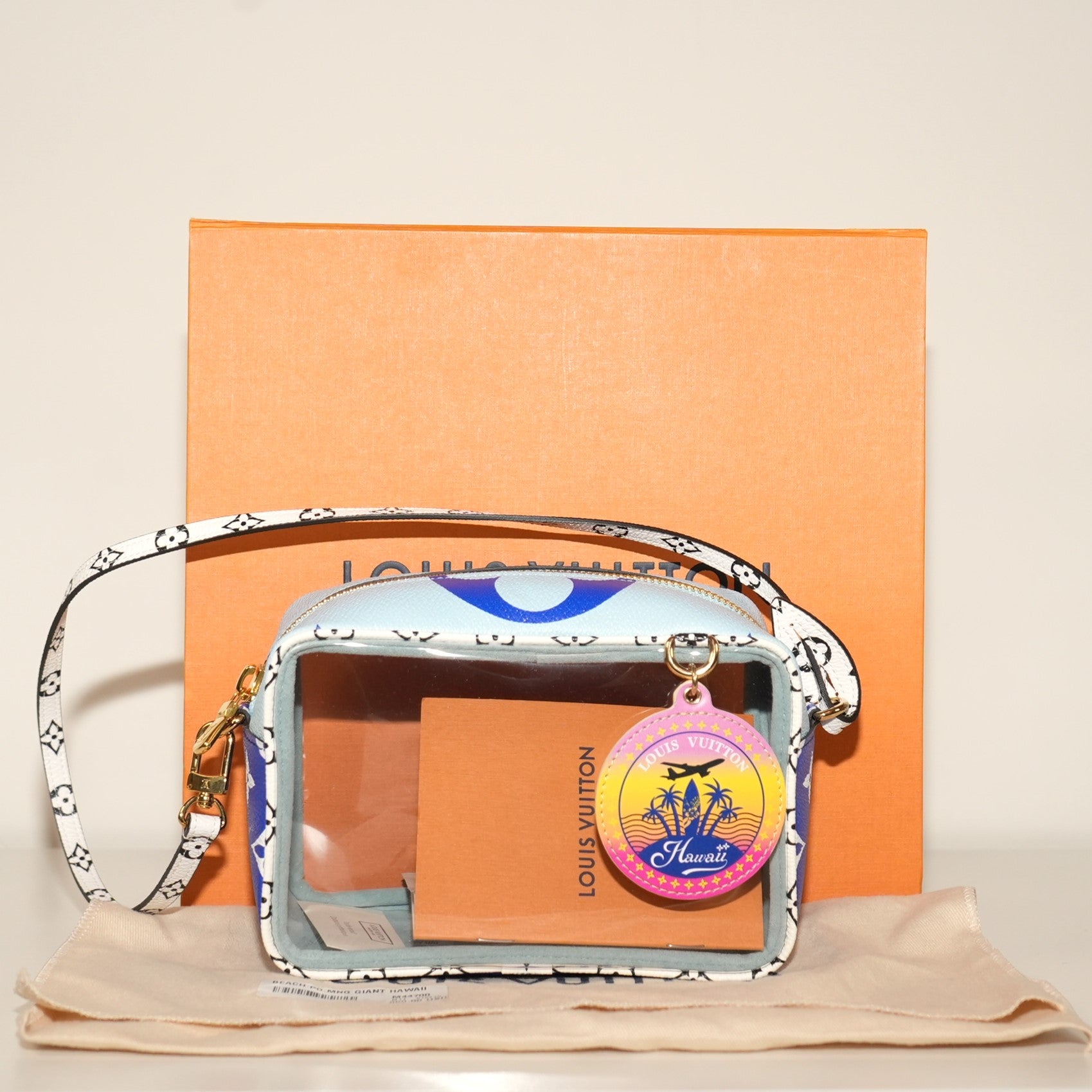 SF EXCLUSIVE: Louis Vuitton Hawaii Limited Edition Beach Pouch Monogram Canvas