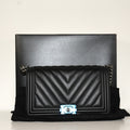 SF EXCLUSIVE: NEW Chanel Boy Bag Large Quilted Lambskin Leather Shoulder Bag