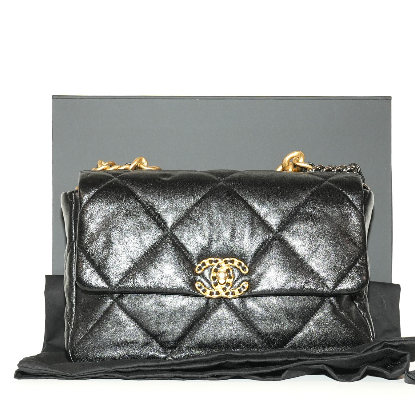 SF EXCLUSIVE: Chanel 19 Large Quilted Lambskin Flap Bag
