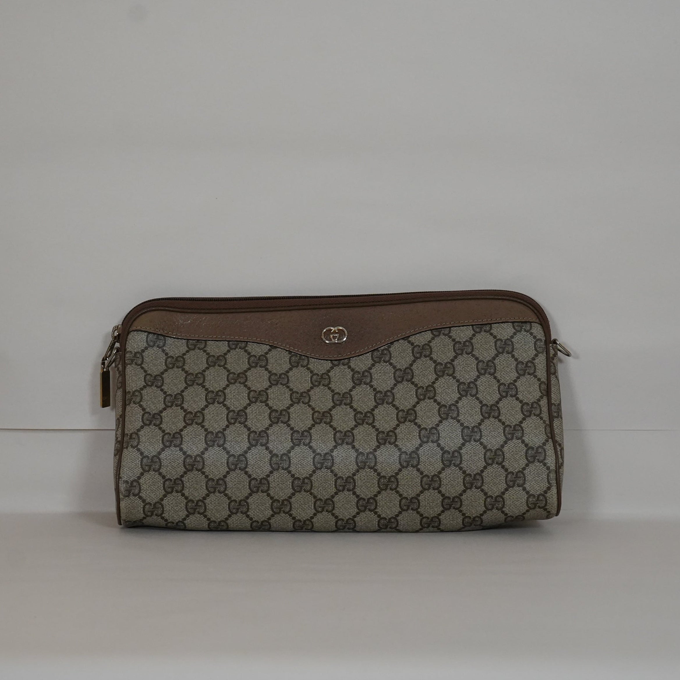 SF EXCLUSIVE: Gucci GG Supreme Monogram Canvas Clutch Tan Leather Trim