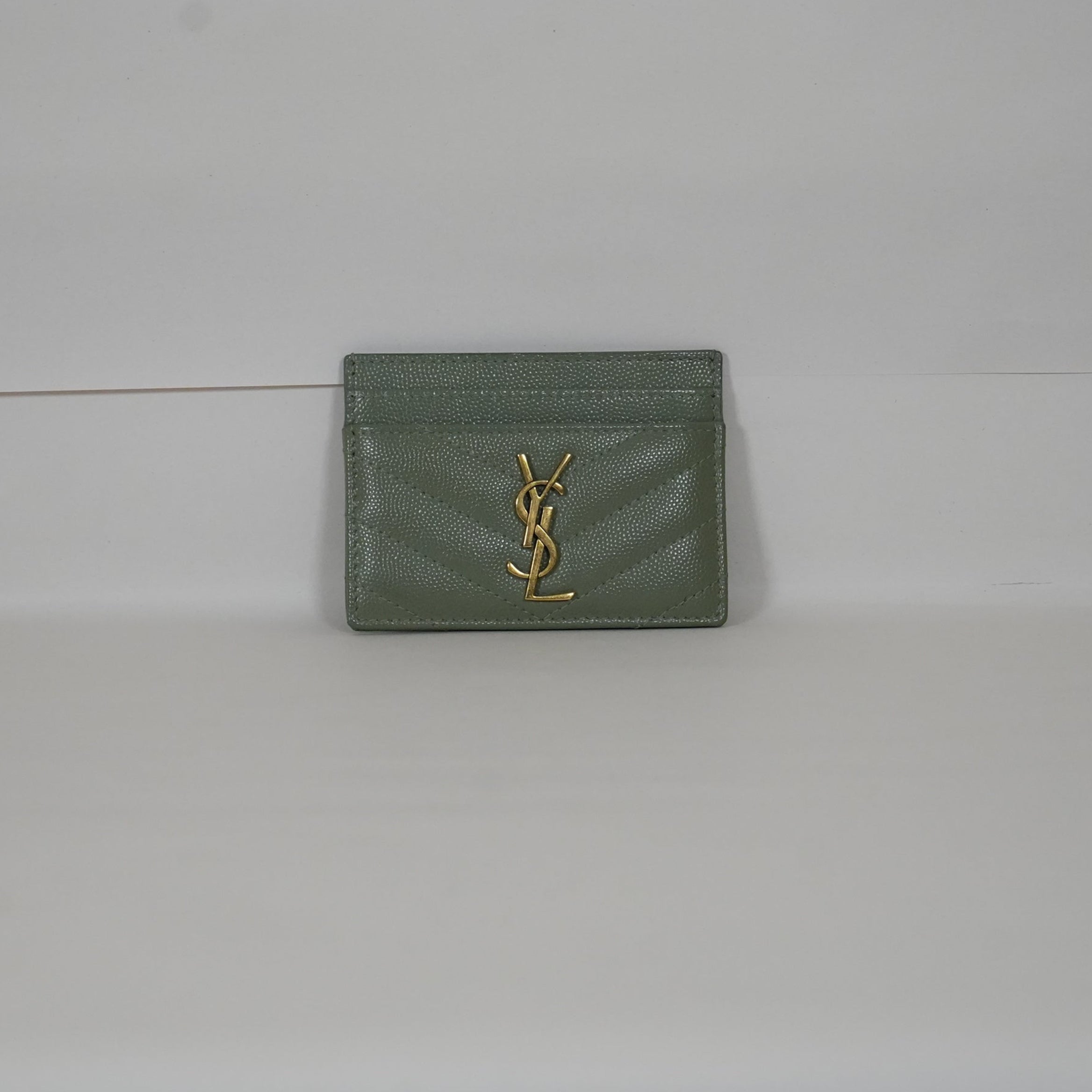 SF EXCLUSIVE: Saint Laurent Grain de Poudre Matelassé Chevron Monogram Credit Card Case
