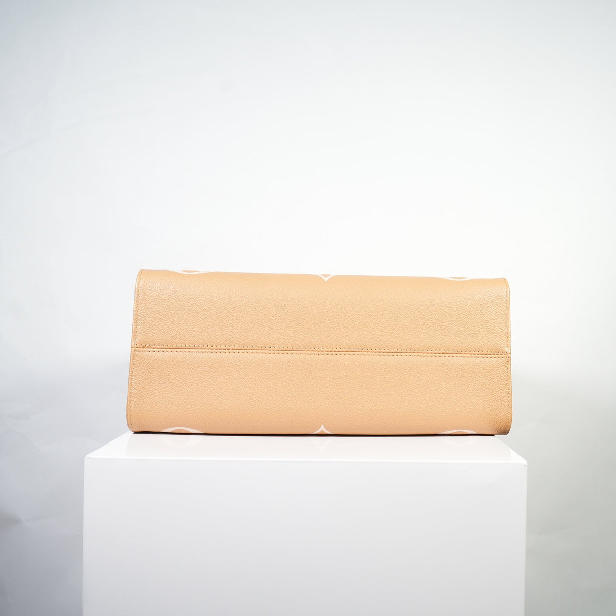 Louis Vuitton OnTheGo Empreinte Monogram Beige/Arizona Creme MM