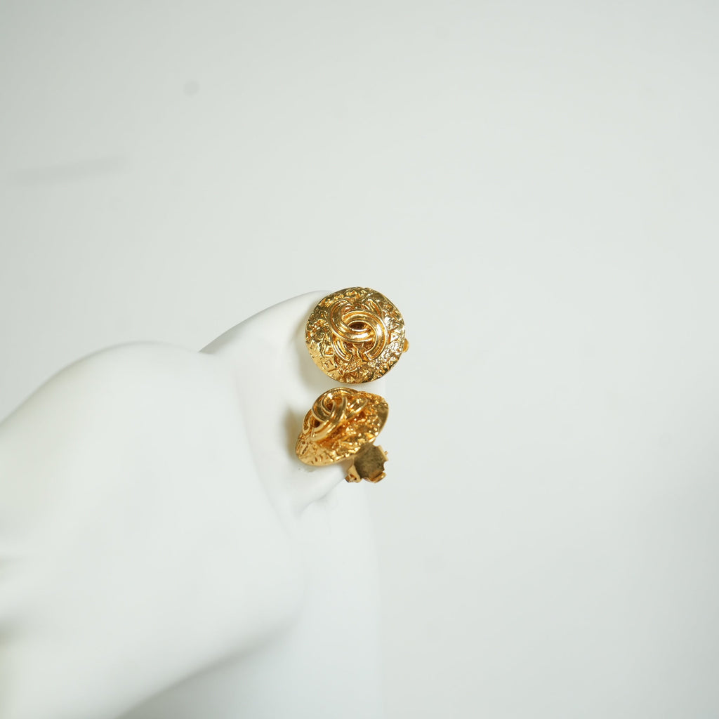 Chanel Vintage Round Textured Clip-On Earrings