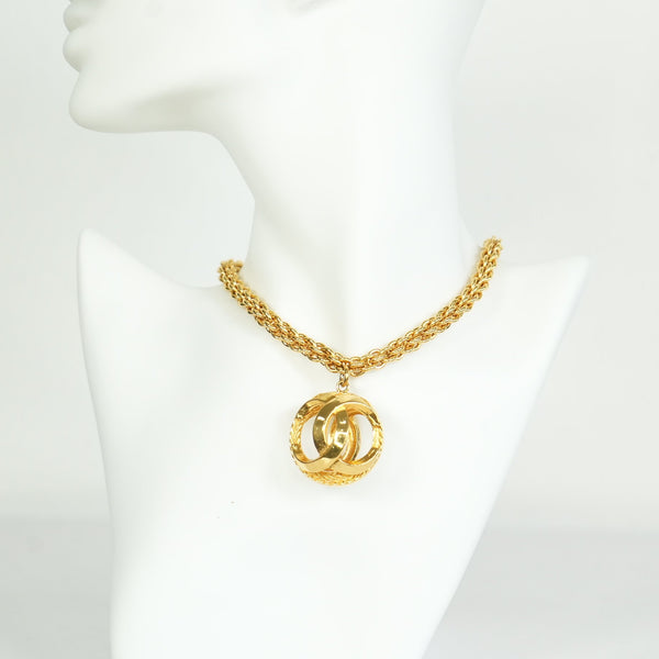Chanel Vintage Gold-Plated CC Sphere Pendant Chain Necklace