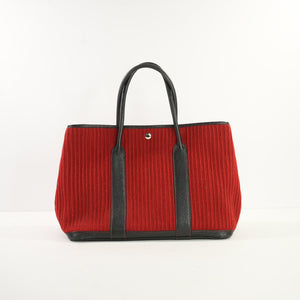 Hermes Red Ribbed Wool Garden Party Voyage W/Black Trim 49 Tote Bag