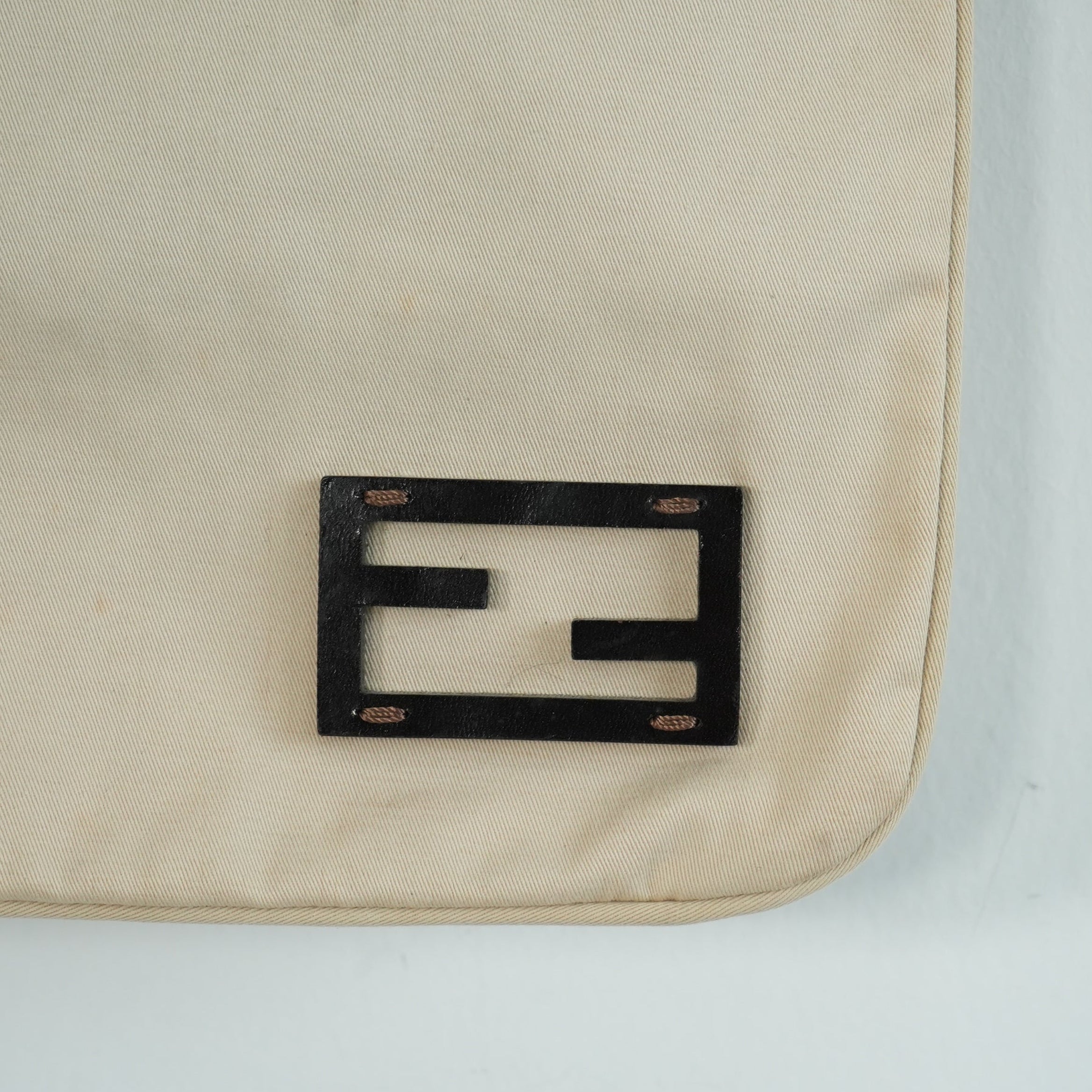 Fendi Beige Cloth Shoulder Bag