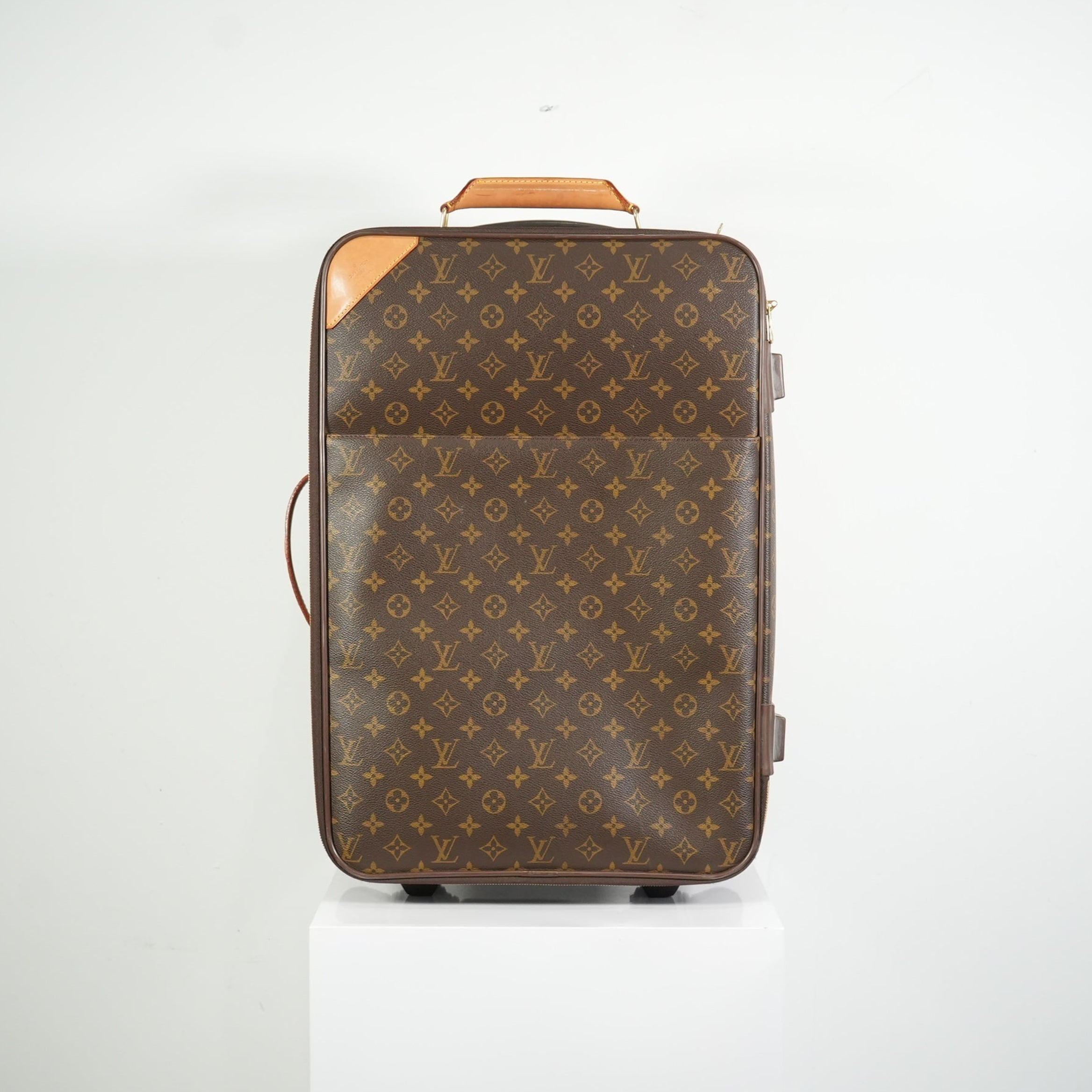 Louis Vuitton Carry On Luggage
