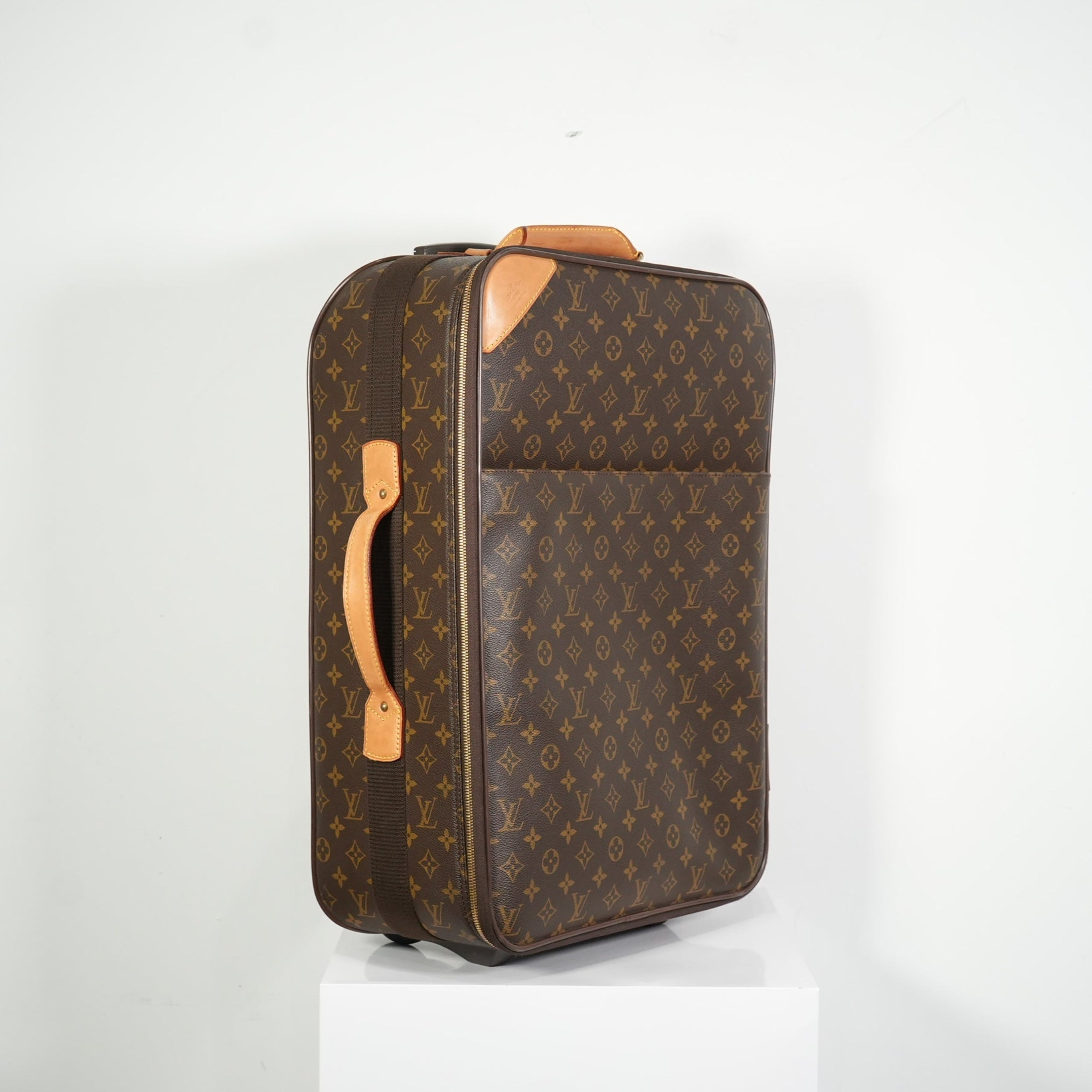 Louis Vuitton Carry On Luggage