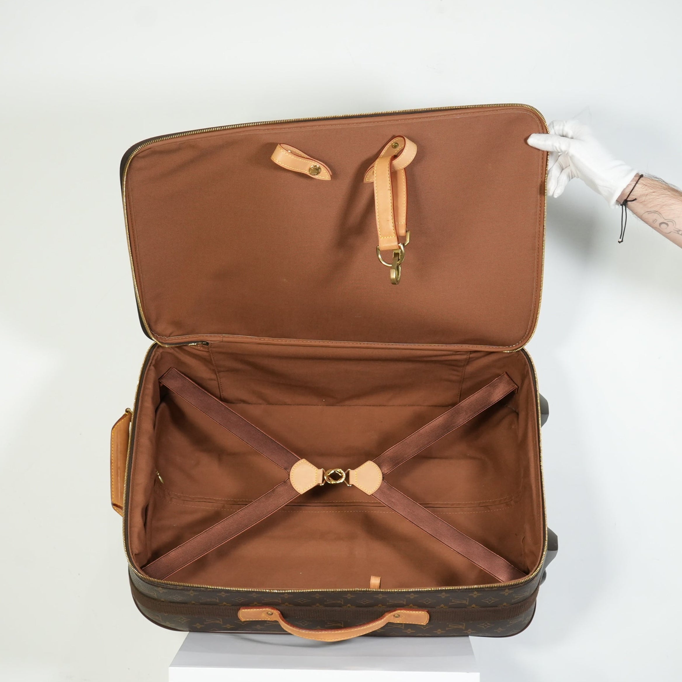 Louis Vuitton Carry On Luggage