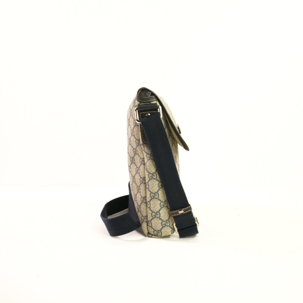 Gucci GG Supreme Crossbody Bag in Blue Monogram