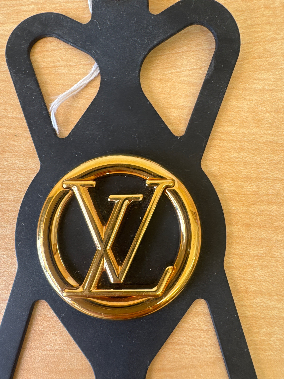Japan Exclusive: Louis Vuitton Phone holder Louise
