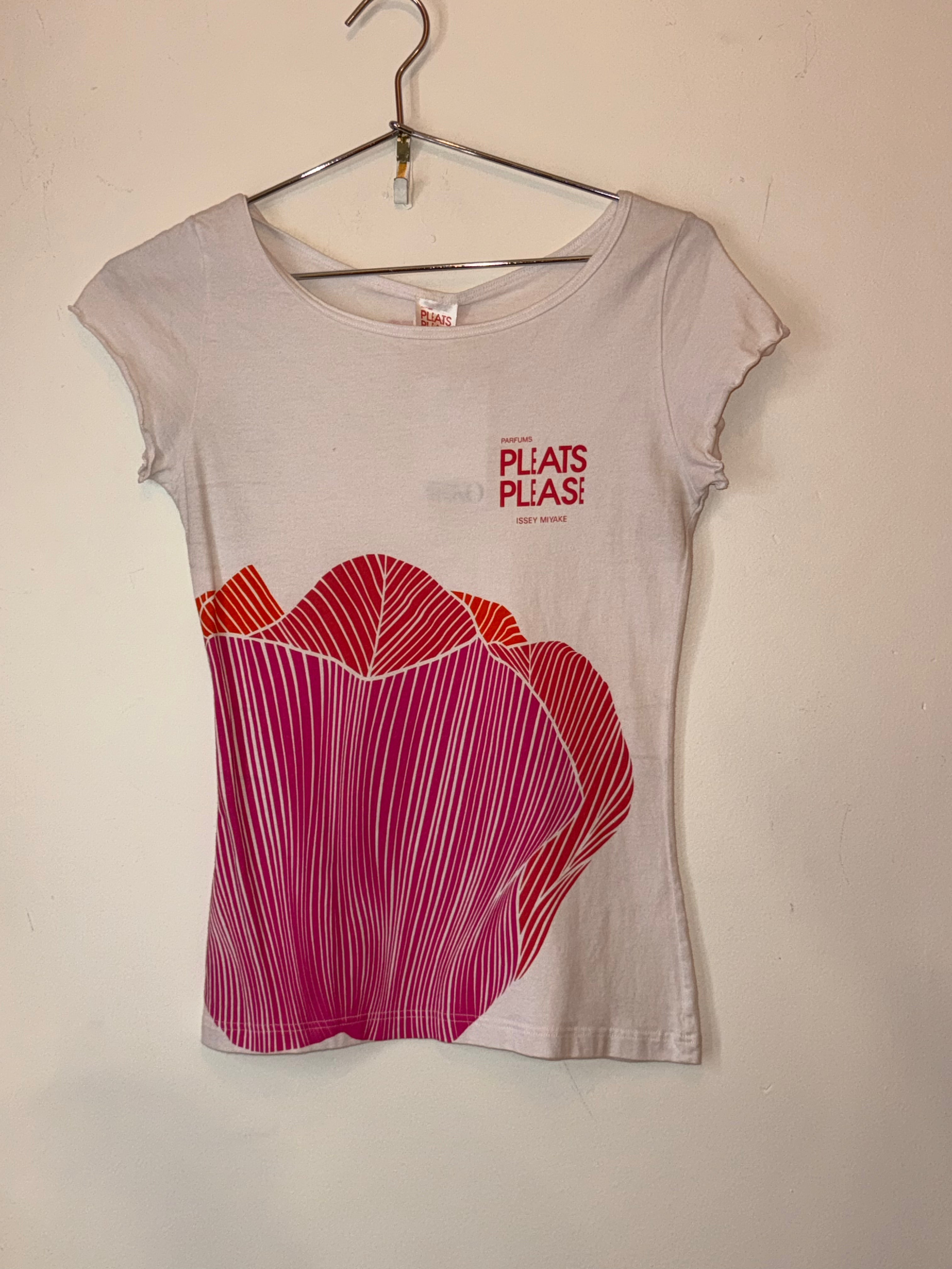 Issey Miyake Pleats Please White/Pink print Tshirt