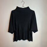 "PLEATS PLEASE" ISSEY MIYAKE Black Top Size 3