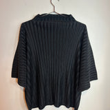 "PLEATS PLEASE" ISSEY MIYAKE Black Top Size 3