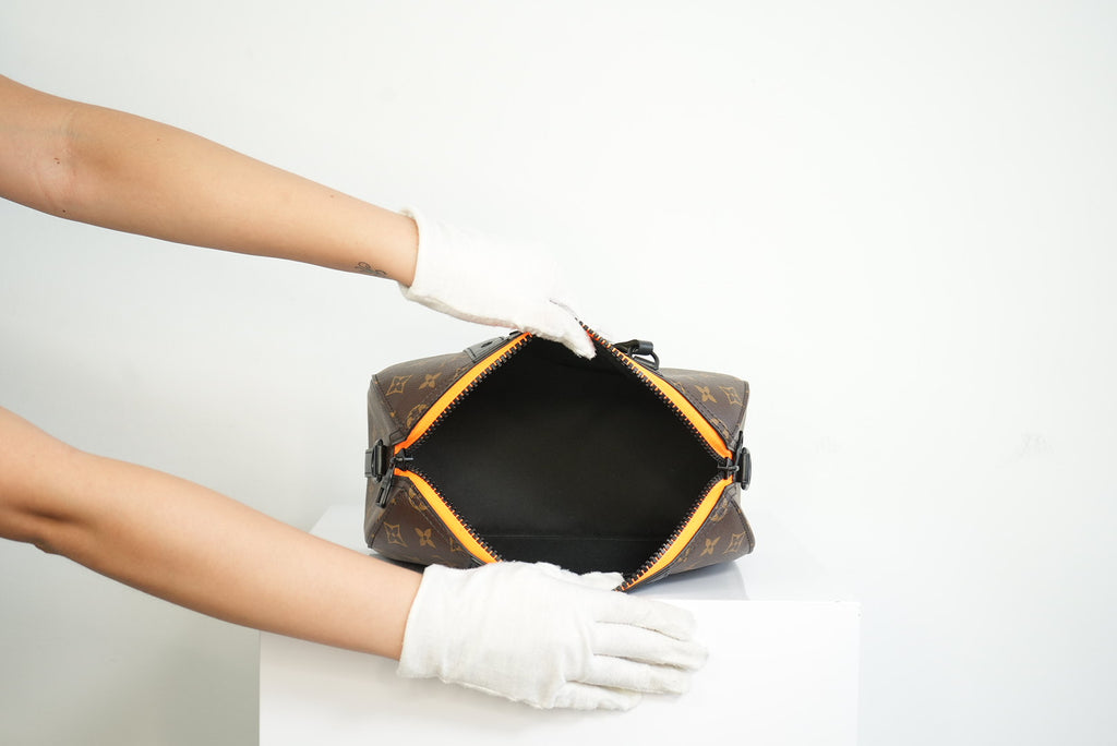 Louis Vuitton 2010 Macassar "Zoom w/Friends City" Keepall w/strap + dustbag