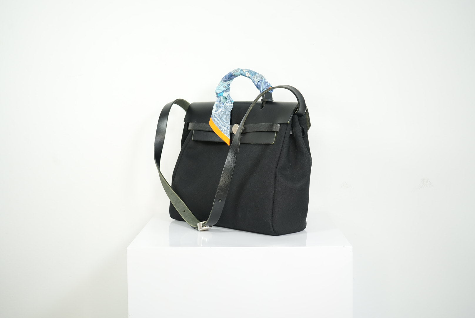 Hermès Herbag Zip 31 Black toile + Vache Hunter, PHW