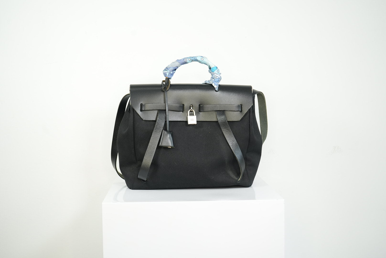 Hermès Herbag Zip 31 Black toile + Vache Hunter, PHW
