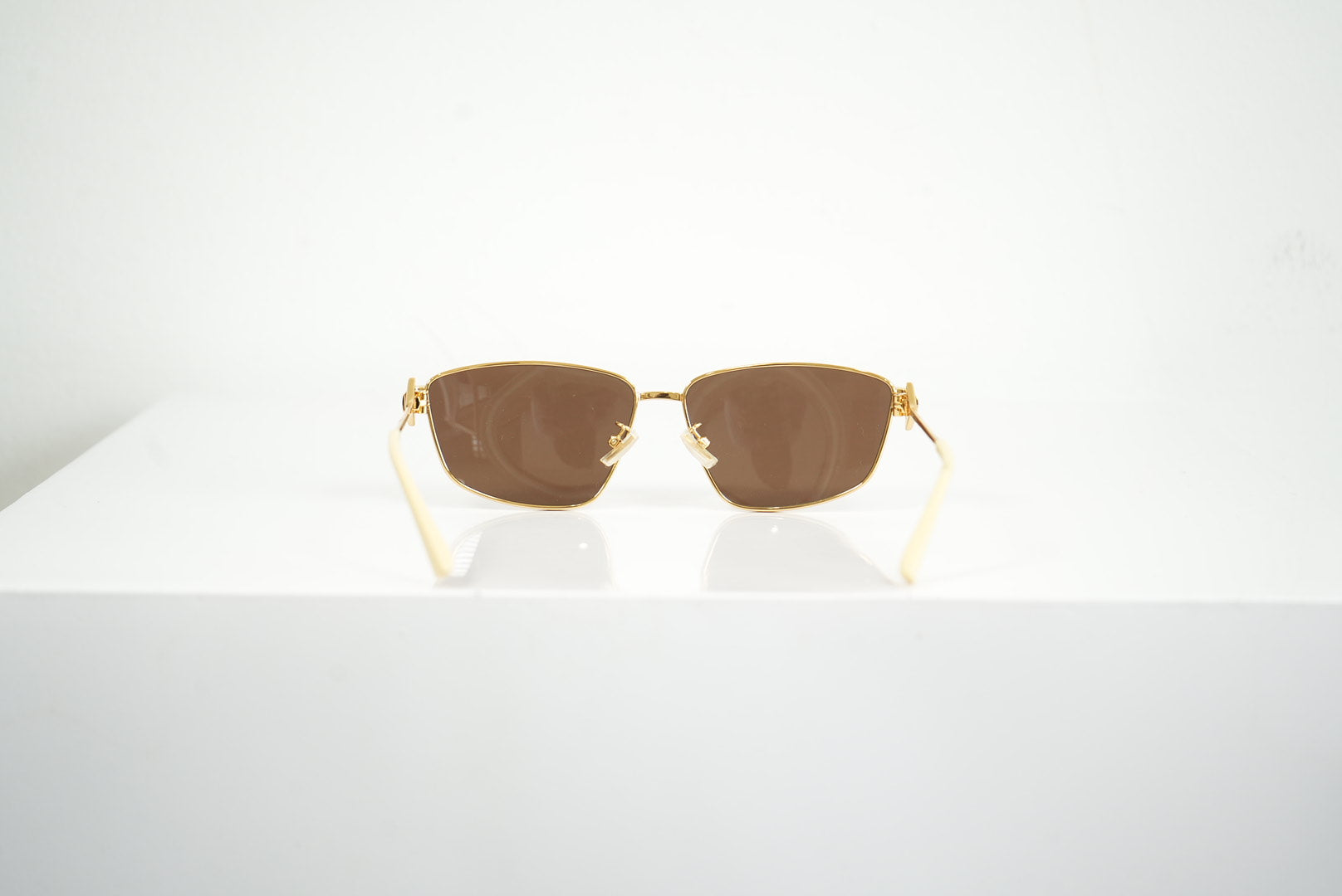 Bottega Veneta Rectangular Cat-Eye Sunglasses (Full Set)