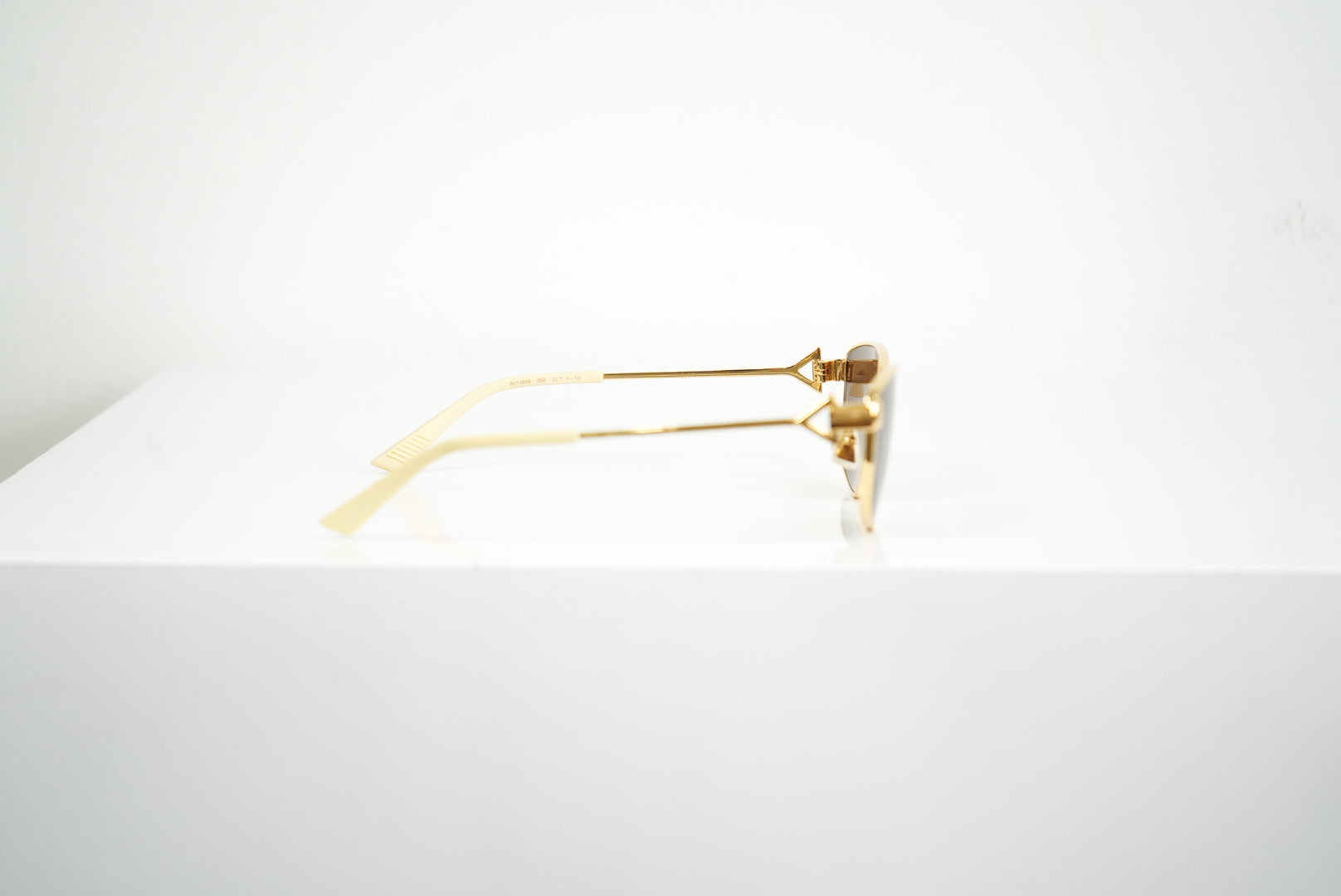 Bottega Veneta Rectangular Cat-Eye Sunglasses (Full Set)