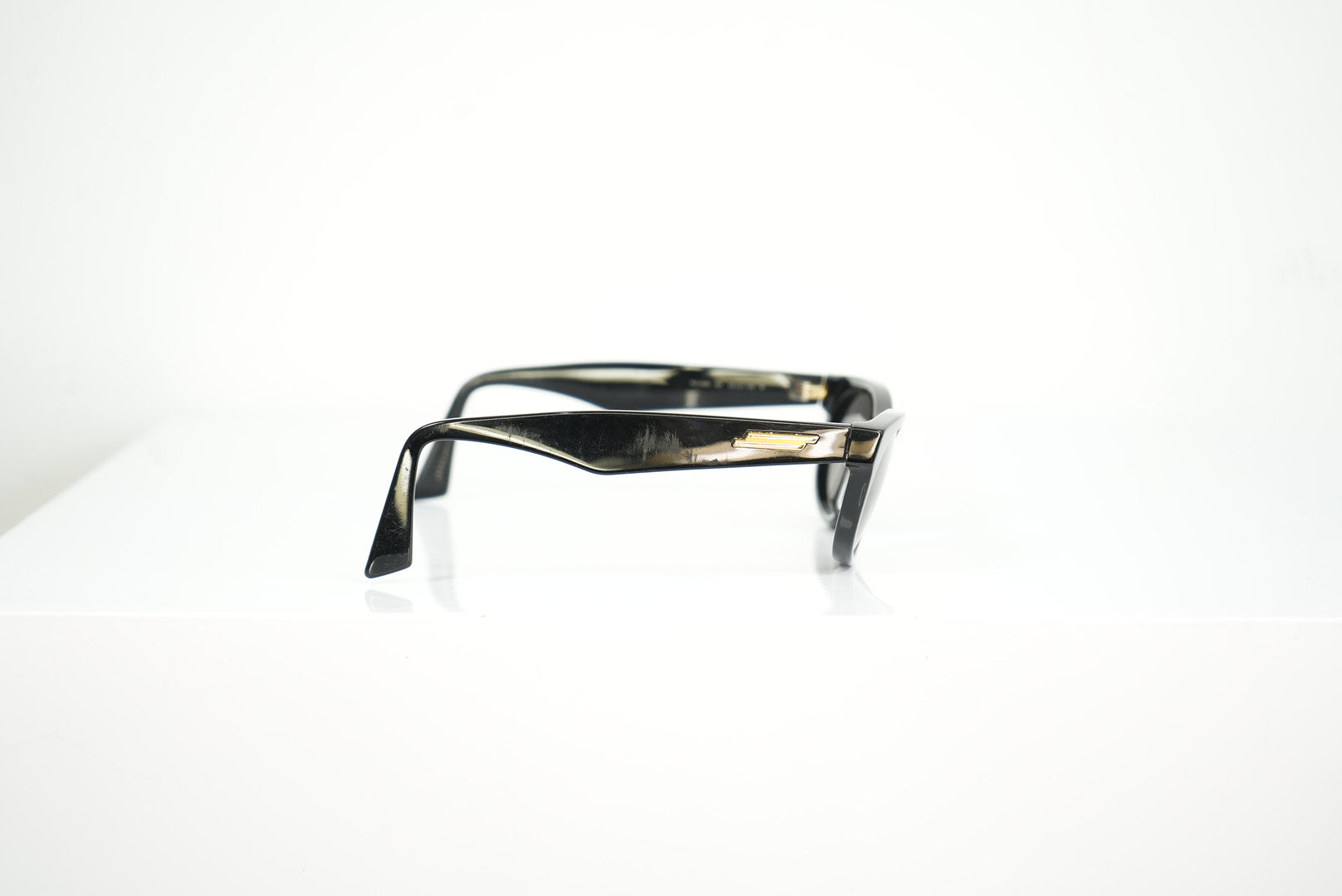 Bottega Veneta black rectangular sunglasses, full set