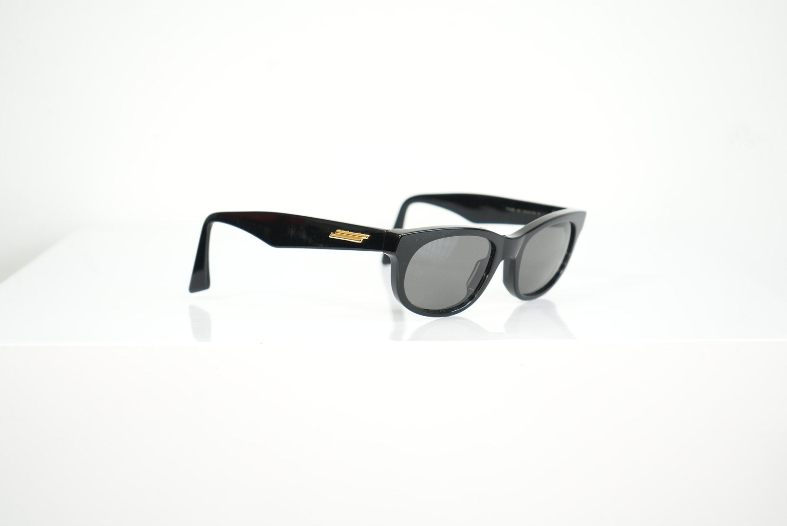 Bottega Veneta black rectangular sunglasses, full set