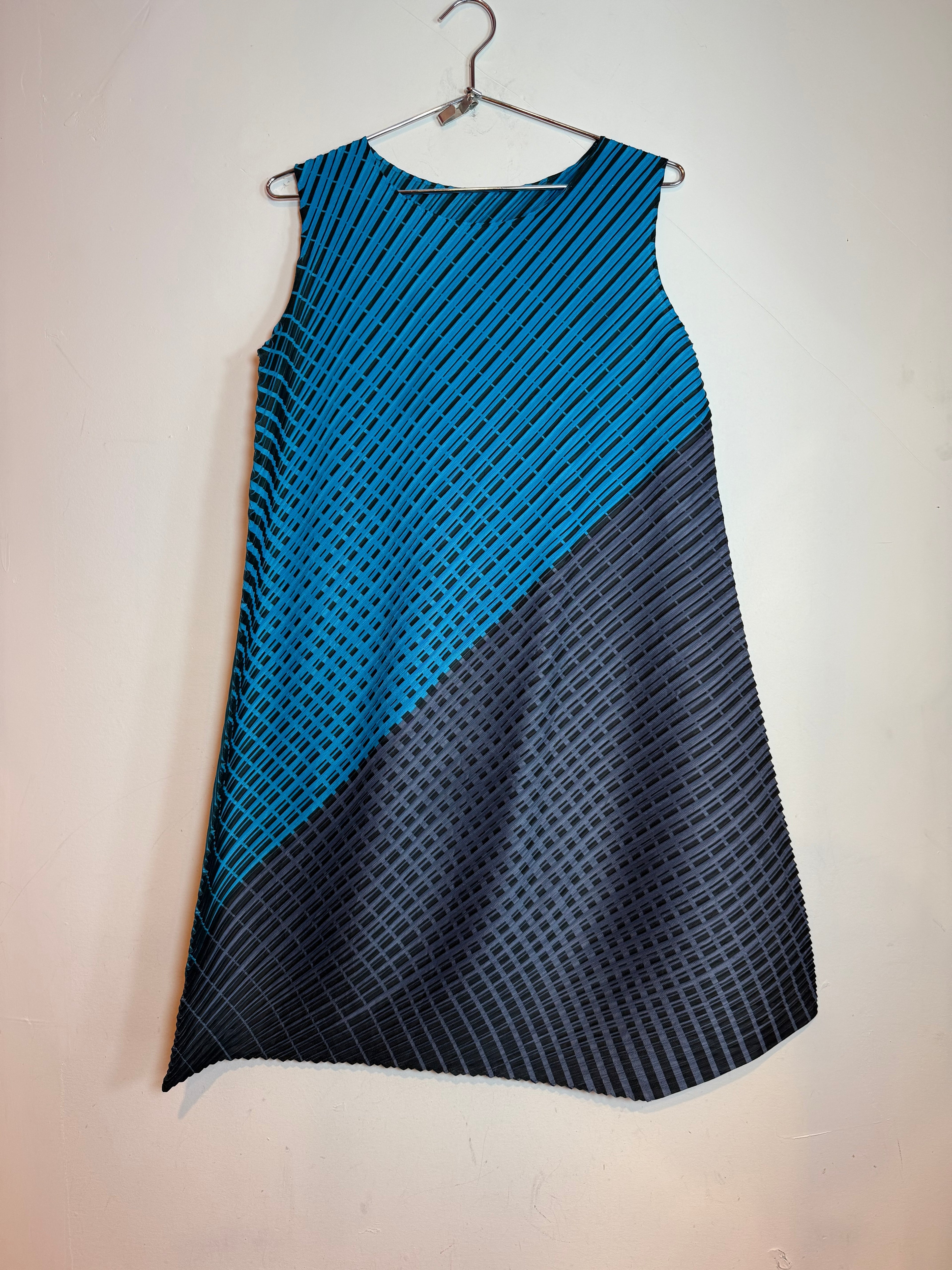 Pleats Please Issey Miyake Diagonal Colorblock Pleated Sleeveless Dress Size 3